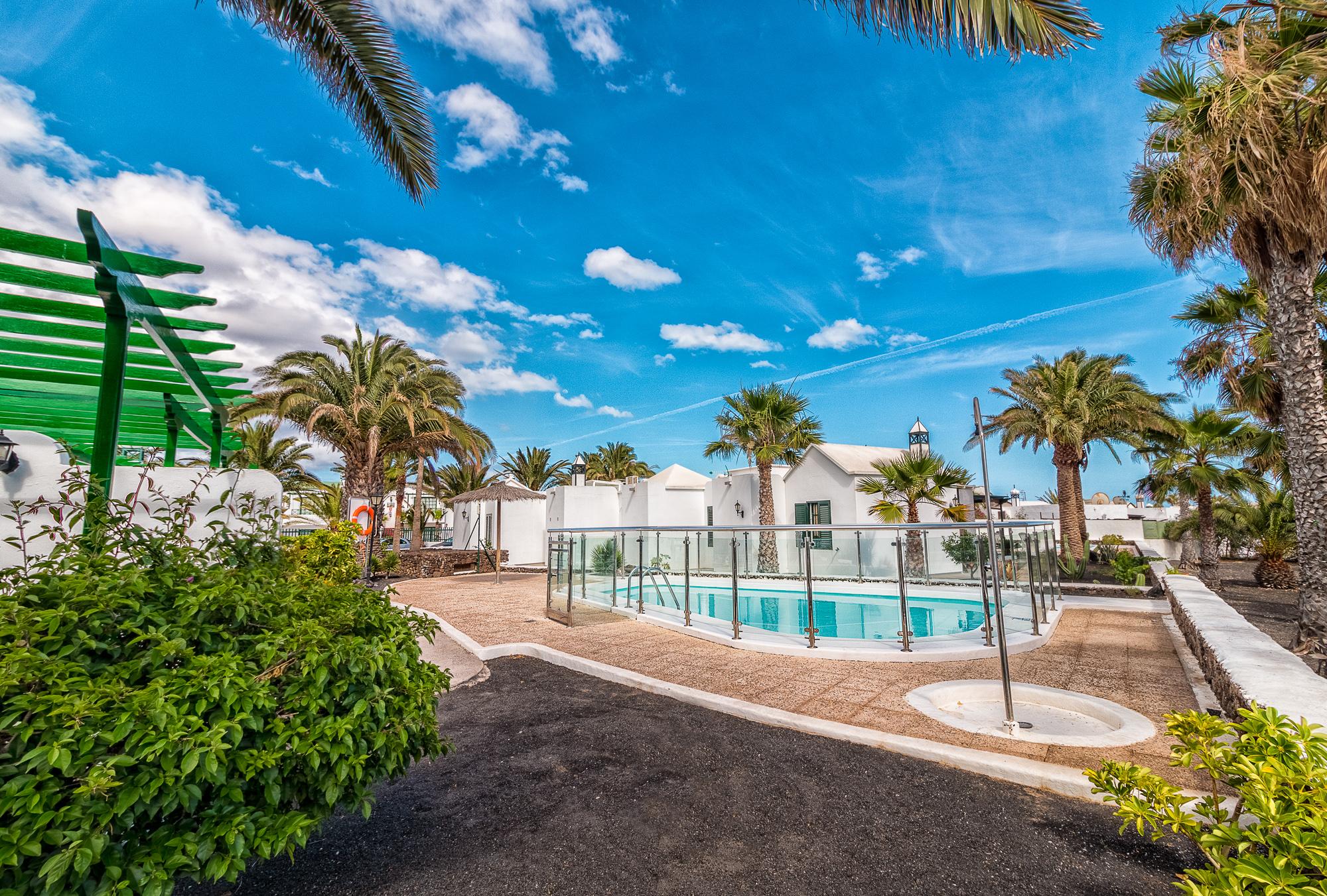 Apartamentos Livvo Las Gaviotas Puerto del Carmen  Exterior foto